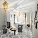 فندق مبيت وإفطار Boutique Numero Cuatro 4*
