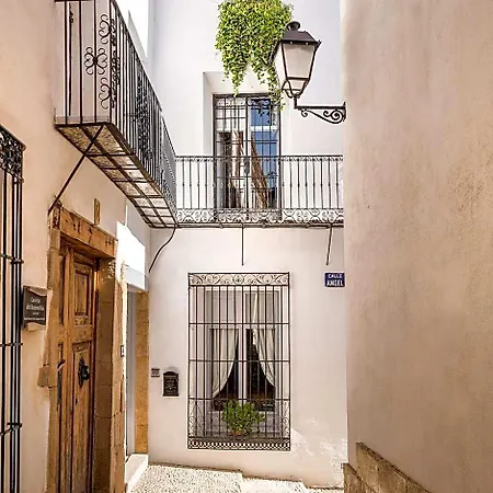 Boutique Numero Cuatro Bed & Breakfast 3*