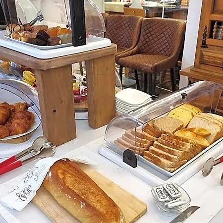 Bed & Breakfast Boutique Numero Cuatro 3*