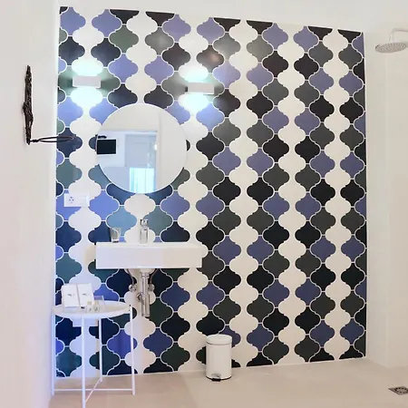 Boutique Numero Cuatro 贝尼萨