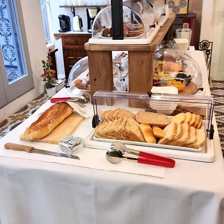 住宿加早餐酒店 Boutique Numero Cuatro 贝尼萨