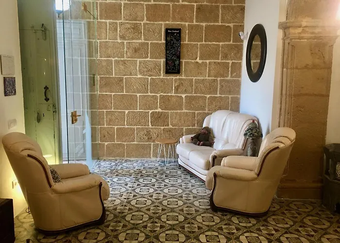 Boutique Numero Cuatro Bed & Breakfast